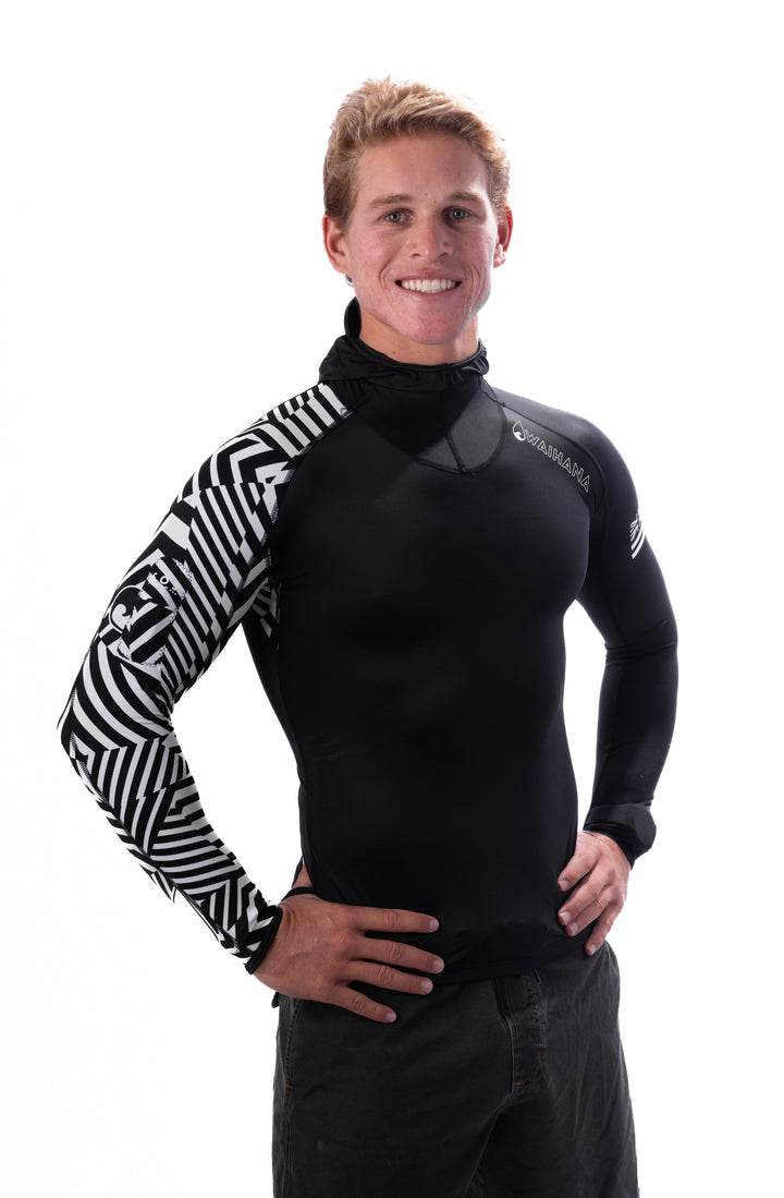 Black Carvico Hooded Surf Rashguard